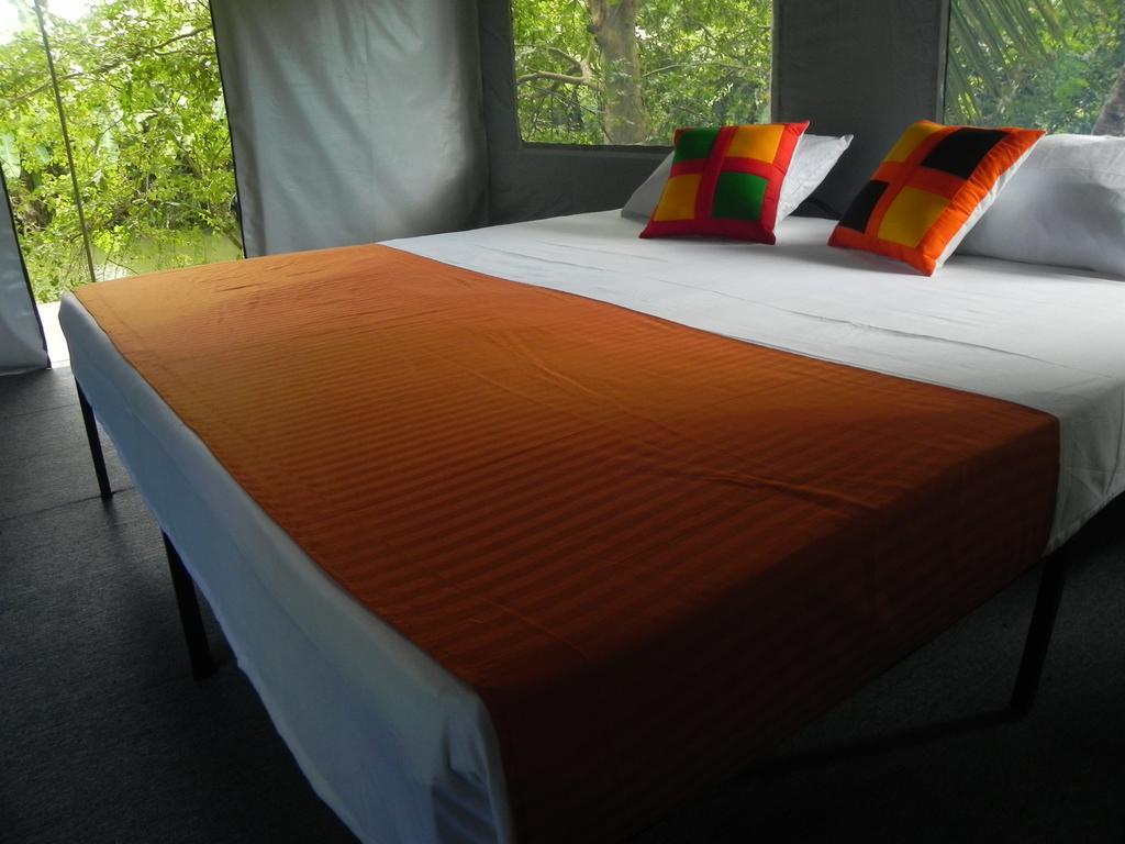 Makulu Safari Camping Udawalawe Εξωτερικό φωτογραφία